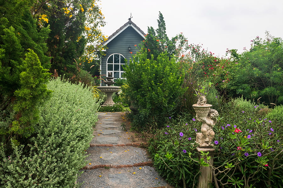 English Cottage Gardens home landscape style