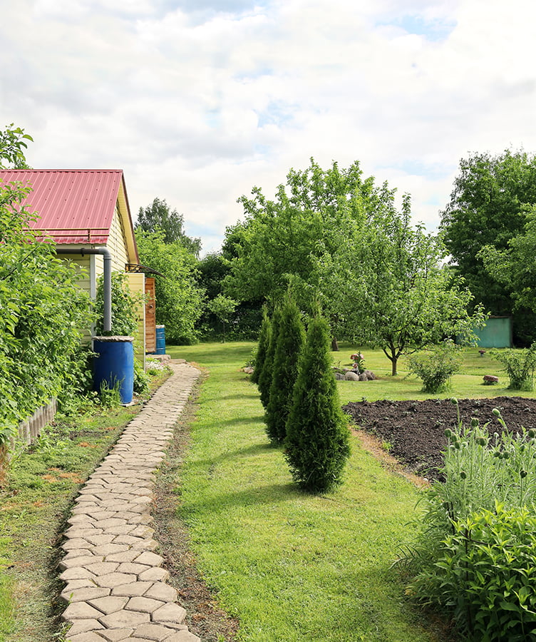 home landscape pathway